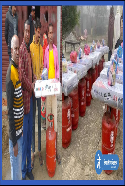 पचरौता नगरपालिकाः सिलिण्डर बाँडेर कुर्सी जोगाउने अभियान विवादमा, भोटरलाई मात्रै सुविधा दिएको आरोप